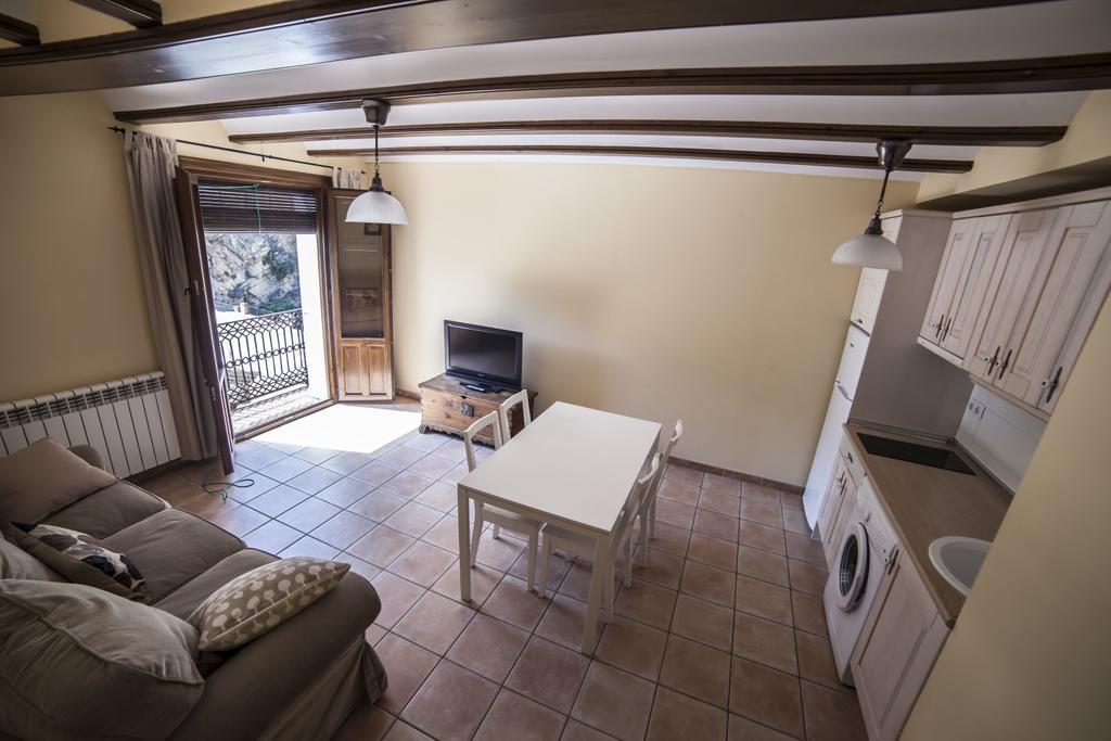 Apartamentos Cine Capicol Albarracín Kültér fotó